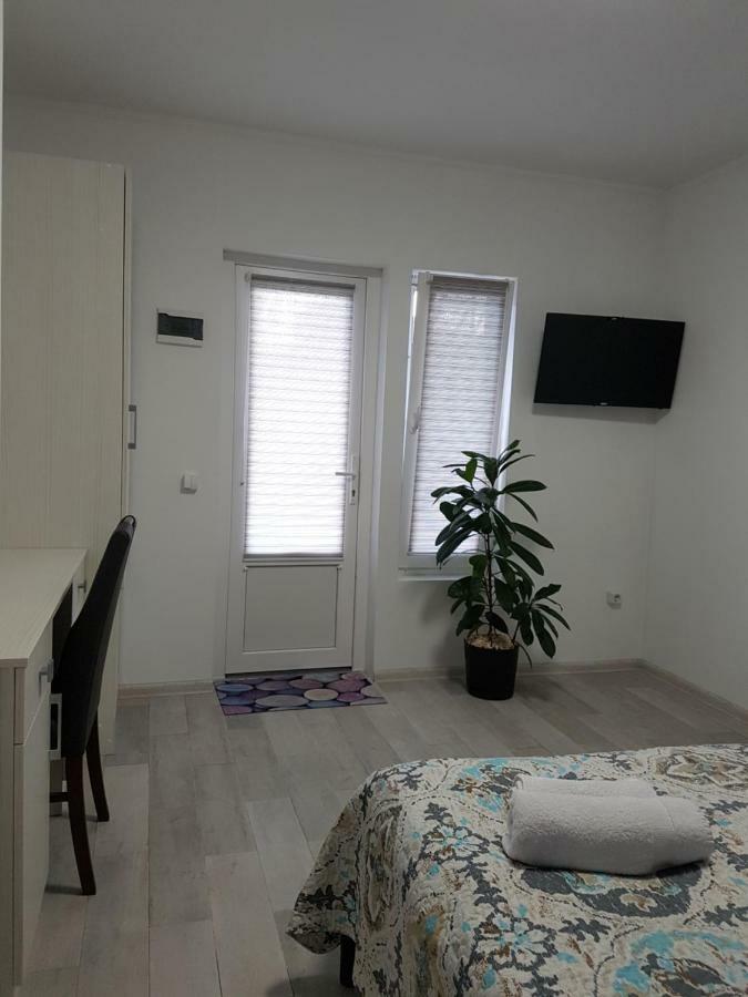 Apartments Like Hotel Chernivtsi Εξωτερικό φωτογραφία